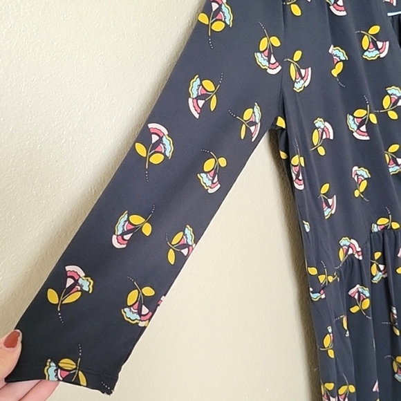 Boden Gray Glenda Jersey Knit Faux Wrap Floral Dress - Size 12 - Picture 4 of 9